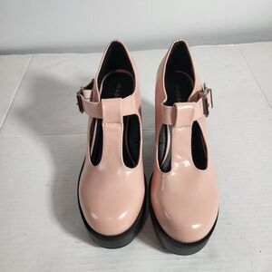 Madden Girl Roony platform Mary Jane pumps light pink with black soles Sz 8